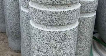 阜阳 芝麻白花岗岩挡车柱、隔离柱多少钱