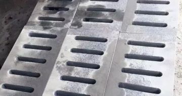 阜阳 芝麻灰石材沟盖板