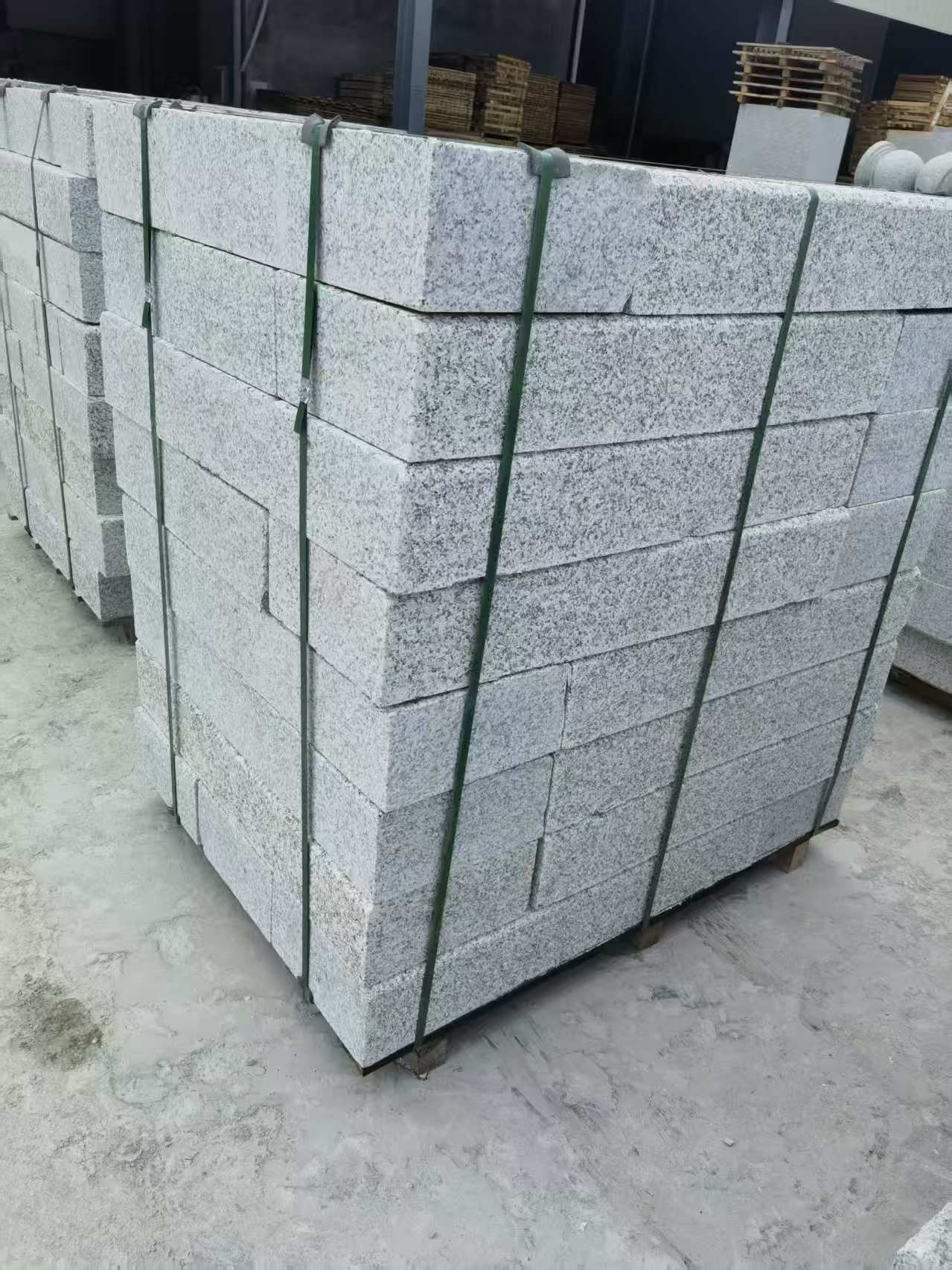 阜阳 芙蓉白火烧两面路沿石