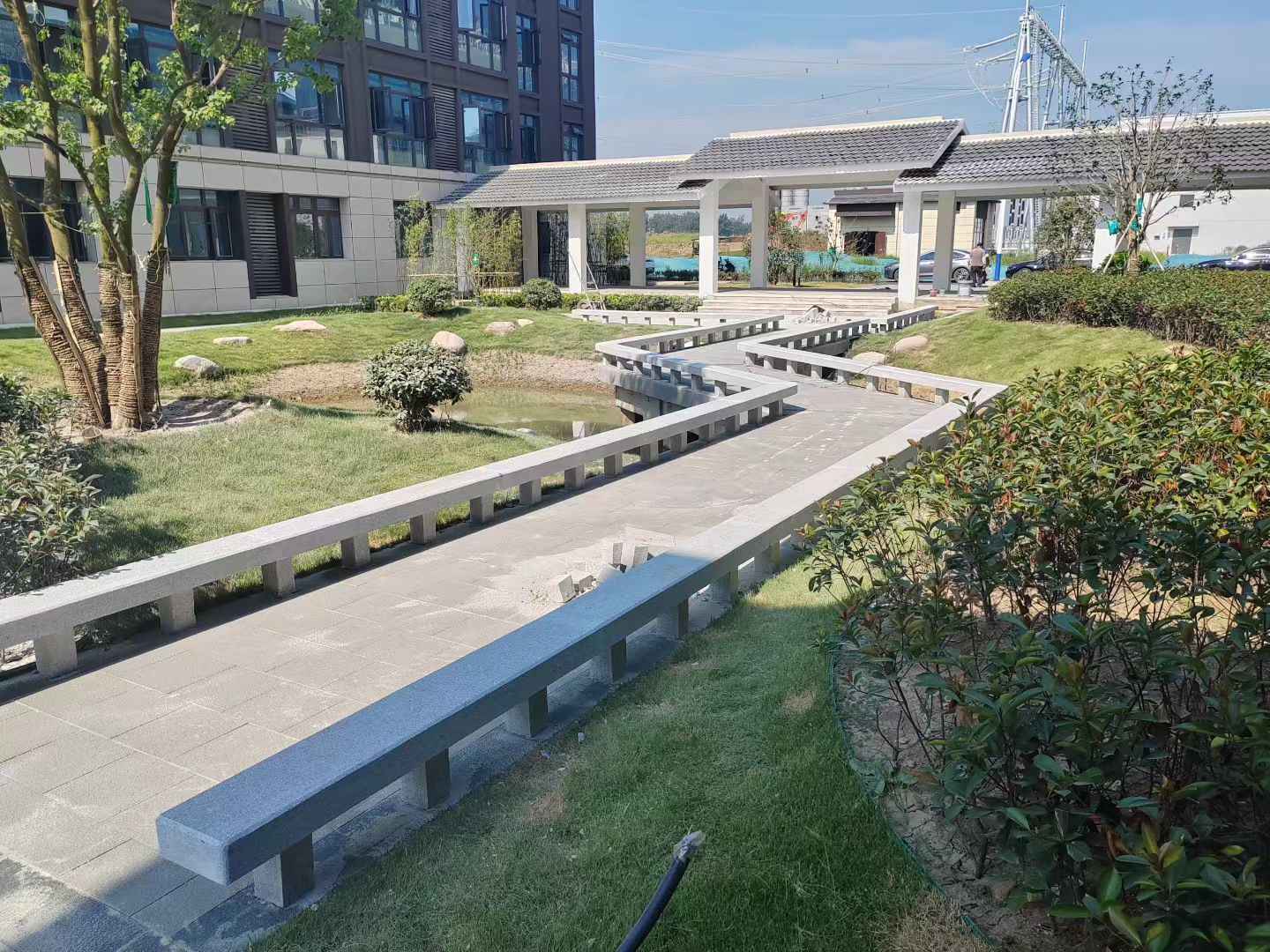 阜阳 芝麻灰小区坐凳&栏杆安装效果