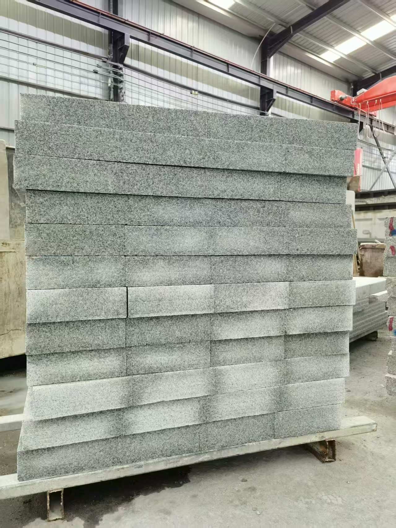 阜阳 芝麻白10公分300*600广场地铺，A料定制，尺寸标准，厚薄均匀